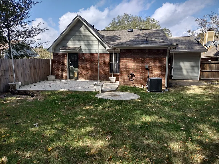 1204 Barnett Bend Cir — Photo 14