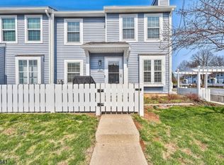 81 Almond Dr, Franklin Twp., NJ 08873