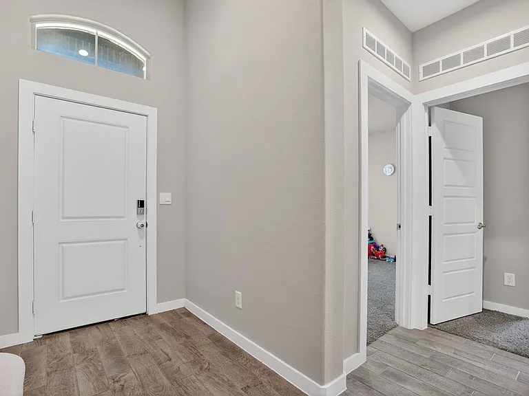 2209 Beaufort Dr — Photo 5