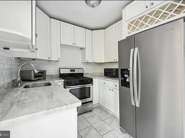 939 Longfellow St NW APT 205, Washington, DC 20011