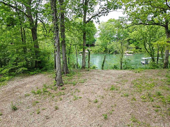 5th image of 18 Little Dunham Dr