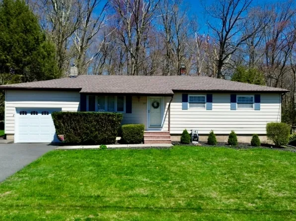 24 Highland Rd, Jefferson Twp., NJ 07438