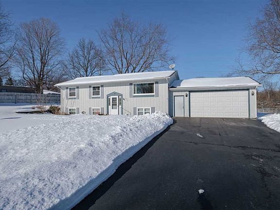 4th image of 6732 Country Ln