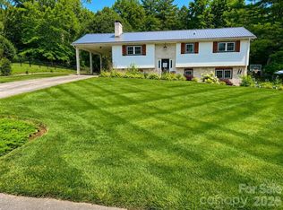 4538 Diamond St, Hudson, NC 28638