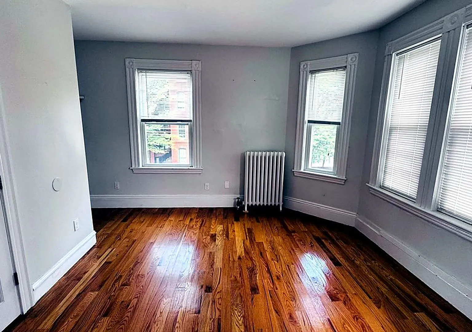 1bed apartment in Waltham is available now. — Photo 3