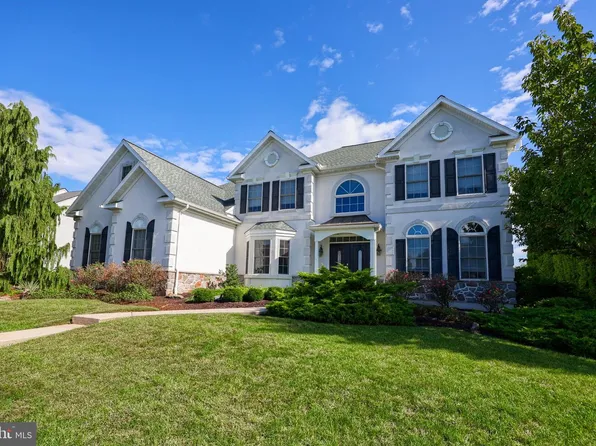 3357 Harwood Ln, Sinking Spring, PA 19608