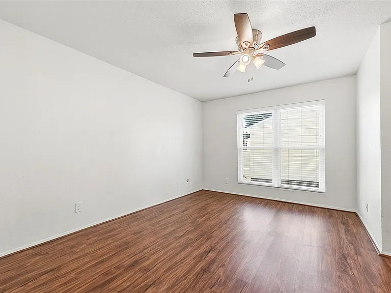 14515 Wunderlich Dr #211 — Photo 10