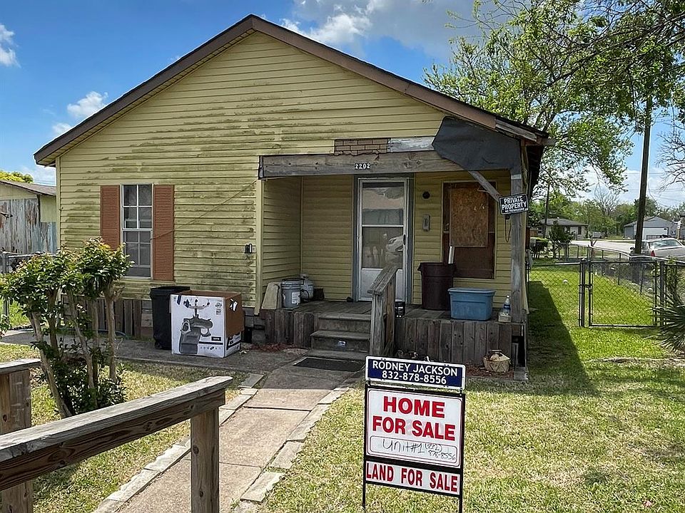 1st image of 2202 Jones Rd
