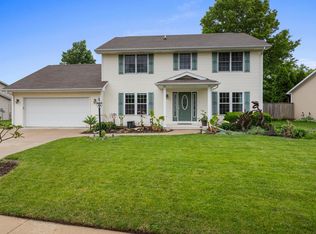 1912 Oak Park Dr, Champaign, IL