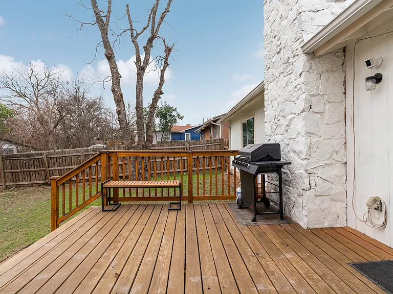 5005 Parell Path — Photo 16