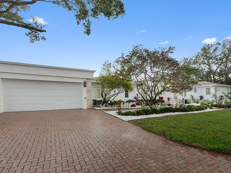 115 Rafael Blvd NE — Photo 42