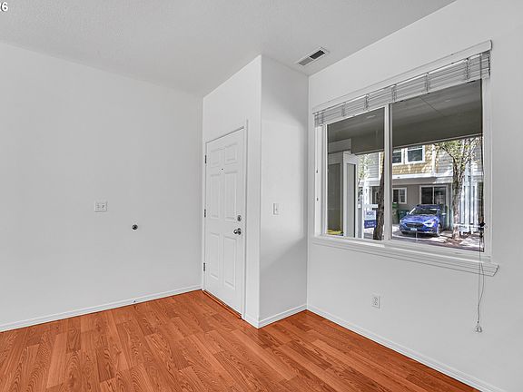 4th image of 1117 NE Perl Way