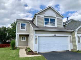 1438 Timber Ln, South Elgin, IL 60177