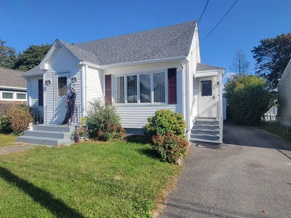 76 Front St, Swansea, MA 02777
