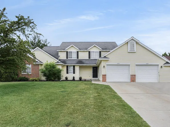 2103-2105 Kinnrow Ave NW, Grand Rapids, MI 49534