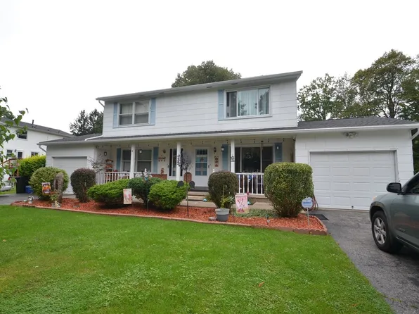 22 Beaman Rd W, Rochester, NY 14624