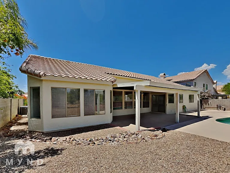 137 S Nightfall Ave — Photo 28
