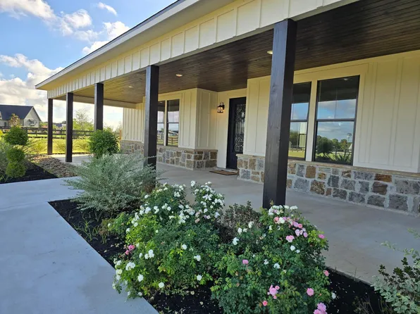 3557 Orion Dr, Brenham, TX 77833