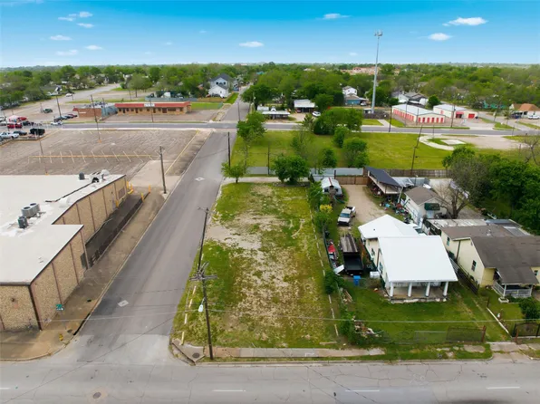 925 S 17th St, Waco, TX 76706