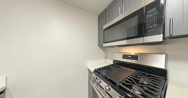 327 Sunrise Ave #1 — Photo 5