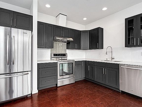 Contemporary Kitchen