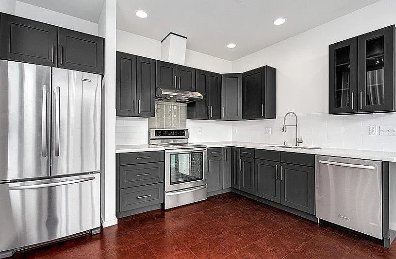 Contemporary Kitchen