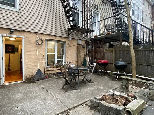 Rented by Compass | media 8