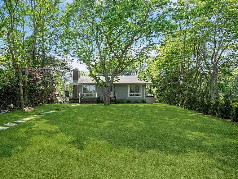 753 Montauk Hwy — Photo 1