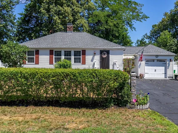 19 Hall Court, Portsmouth, NH 03801