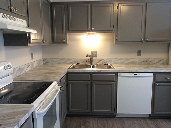 4th image of 104 Dunsford Ct #Colony