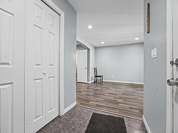 3rd image of 9626 106th Ave NW