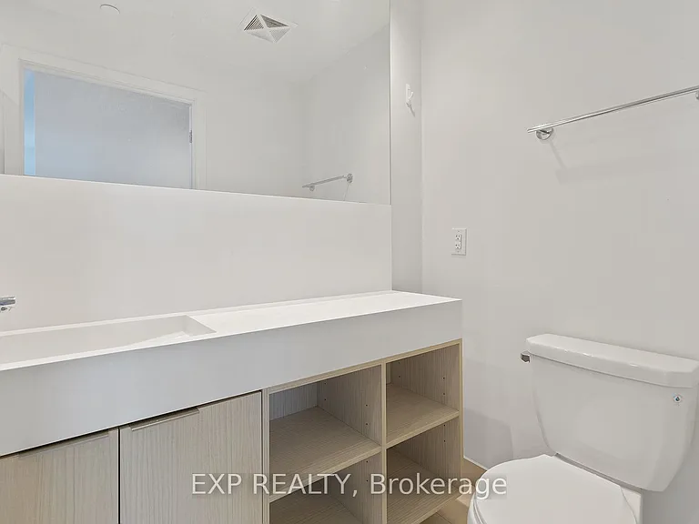 20 Richardson St #2710 — Photo 23