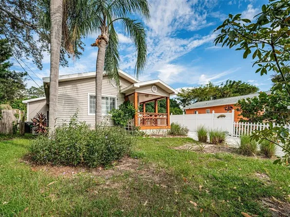790 Harbor Hill Dr, Safety Harbor, FL 34695
