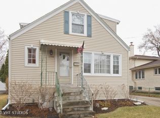 6944 W Jarvis Ave, Niles, IL 60714