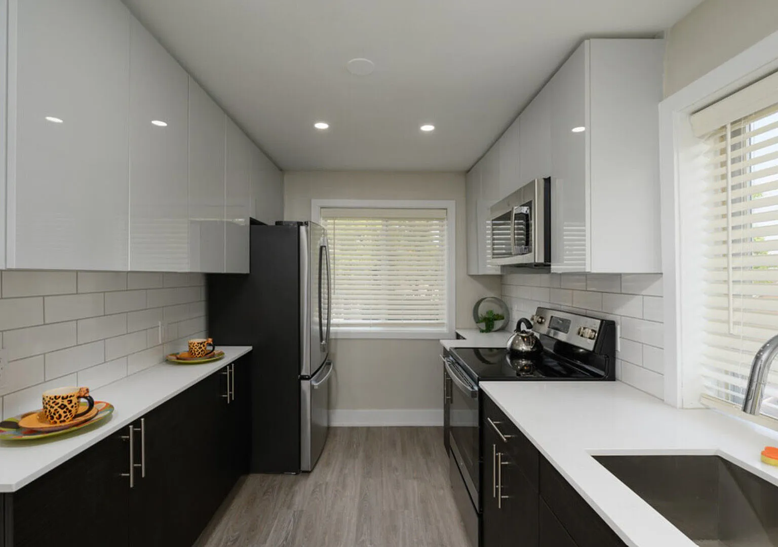 North Lane Apartments — Photo 3
