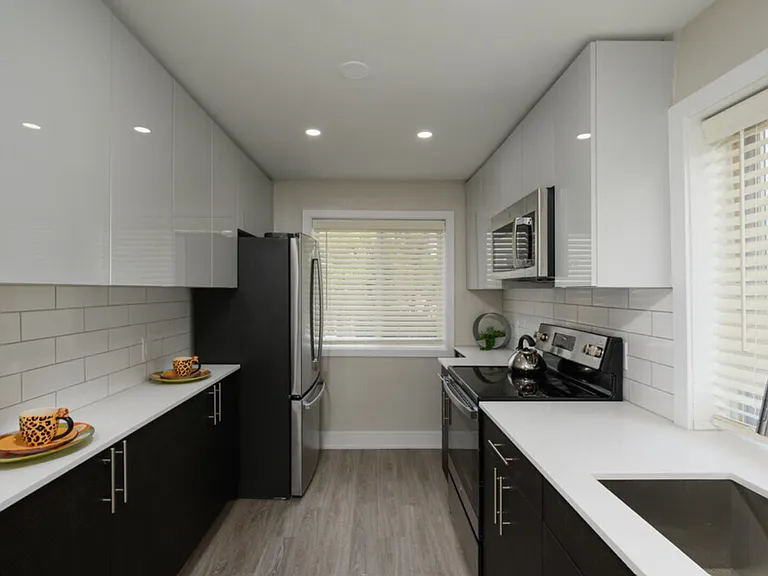North Lane Apartments — Photo 3