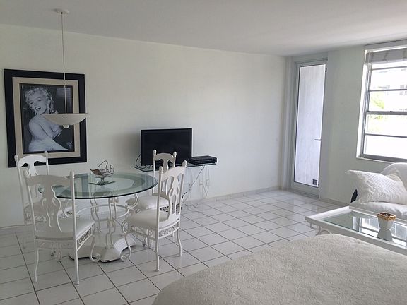 5th image of 100 Lincoln Road #337