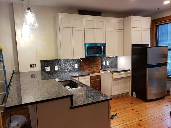 3rd image of 583 E 5th St