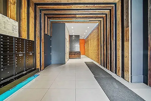 Rented by Vector New York, LLC | media 10