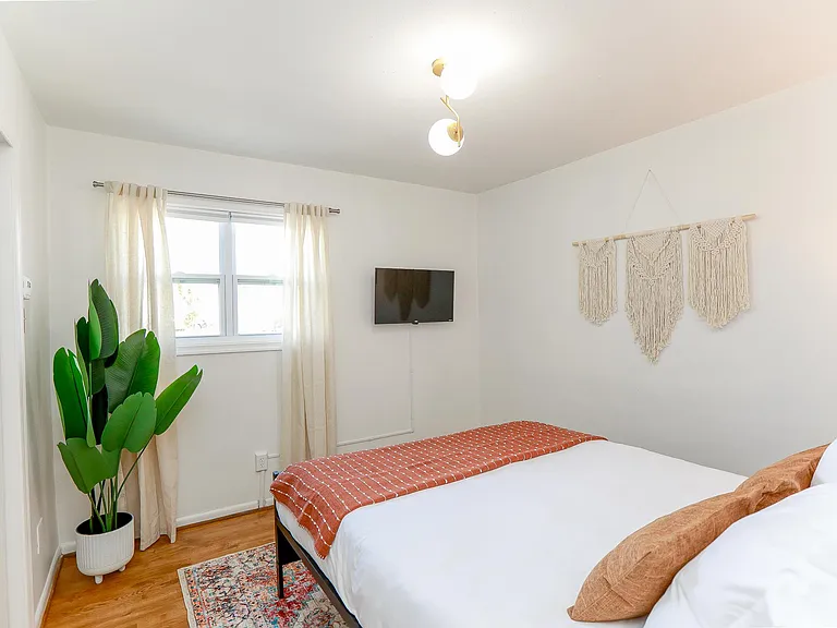 1280 W Ocean View Ave #1 — Photo 26