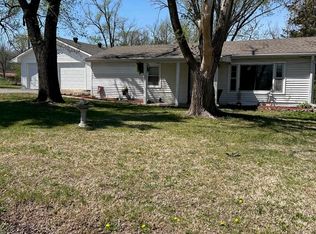 321 SE Baldwin Rd, Topeka, KS 66607