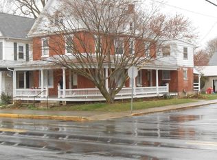 128 W High St, Manheim, PA 17545