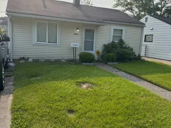 28705 Rosemont St, Roseville, MI 48066