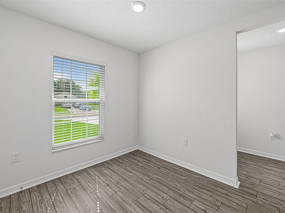 4th image of 3465 SW Savona Boulevard