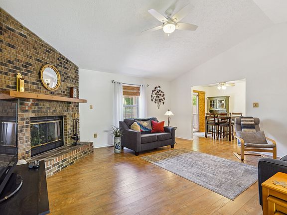 2nd image of 4429 Dunsany Cir