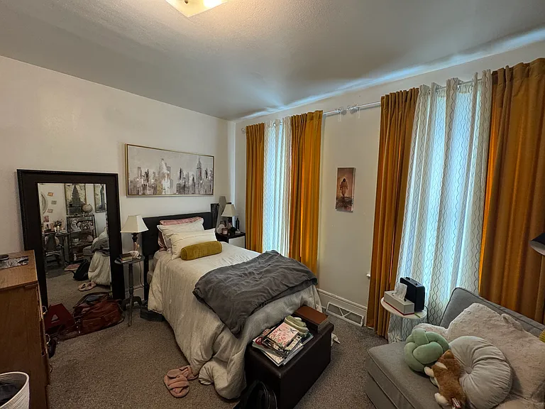 2429 N Oakland Ave #L — Photo 19