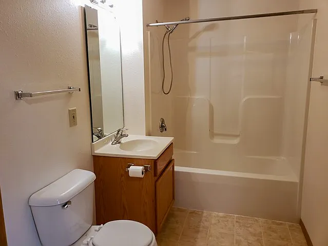 1238 Winston Dr #1 — Photo 11