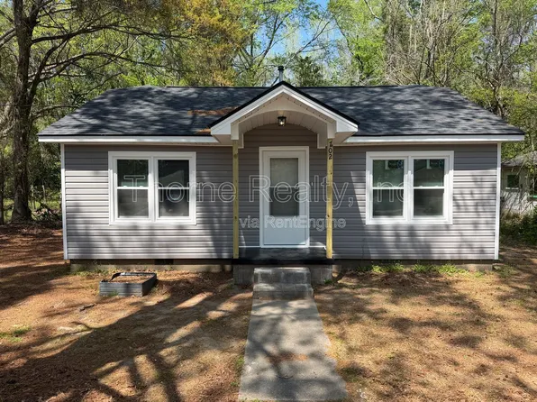 702 E Phillips St, Tarboro, NC 27886