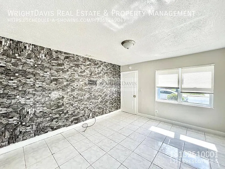 1311 Prescott St S — Photo 11