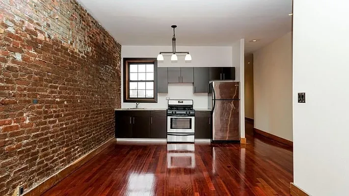 Rented by Rentall Group Inc | media 1